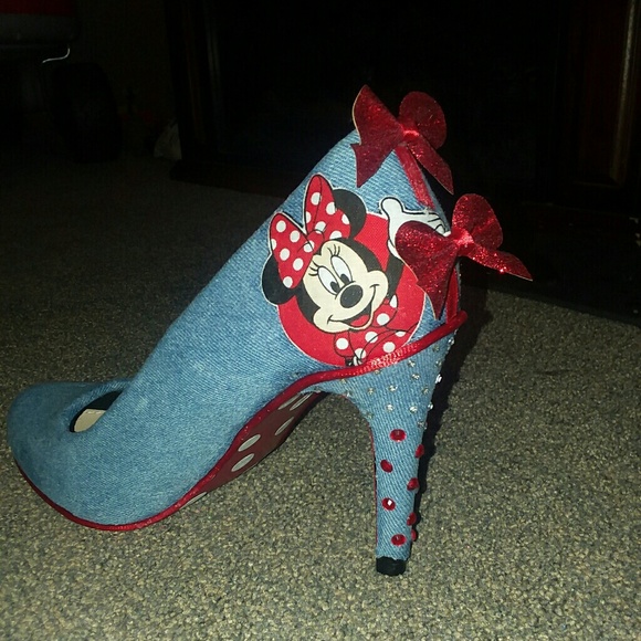 CUSTOM @BEAUTYITALIAN27 Shoes - 💥COMING SOON💥 CUSTOM MADE MINNIE MOUSE HEELS